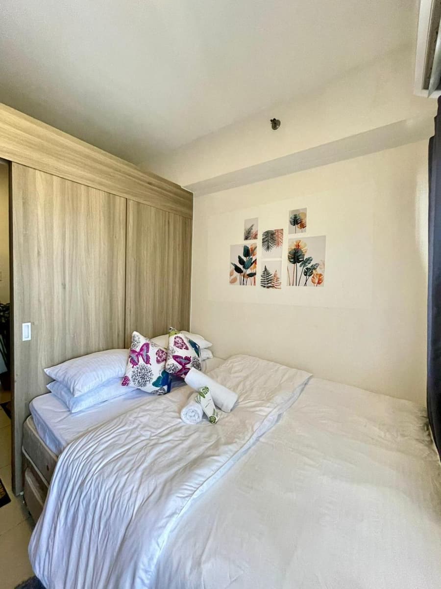 Fame Residence Retreat Cozy 1BR with Balcony