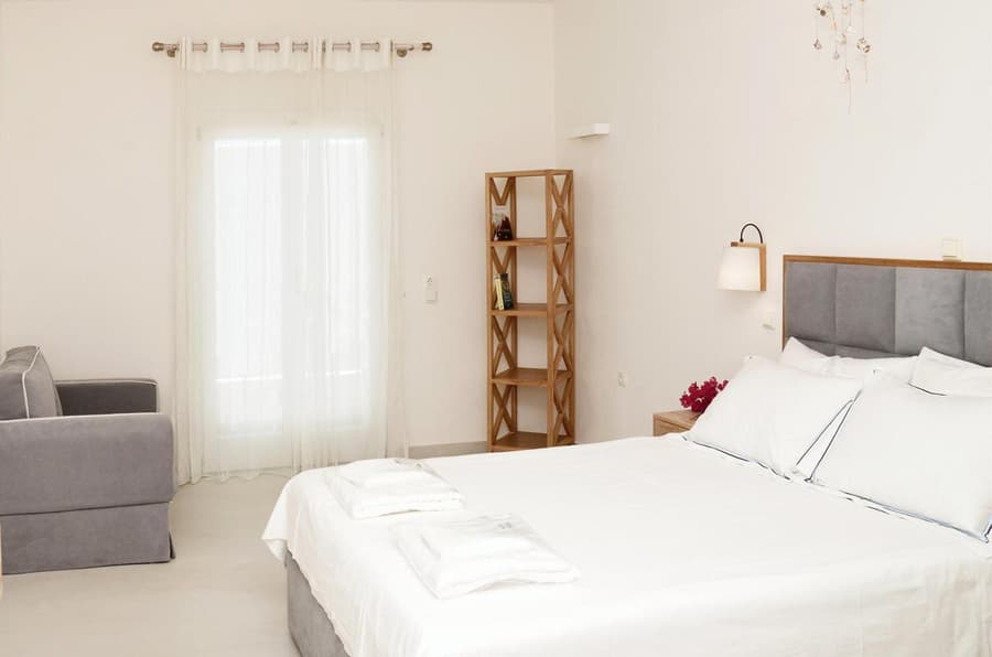 Keros Art Hotel
