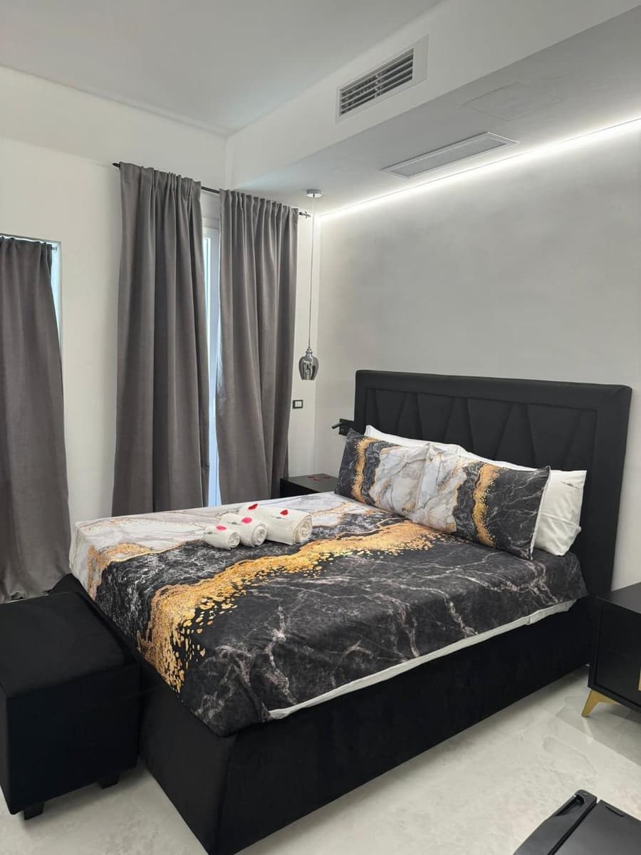 Nuance Suite & Rooms