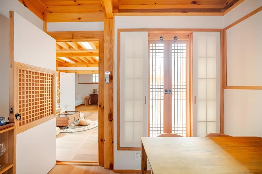 Numaru Stay - Luxury Private Hanoks in Seochon, Seoul