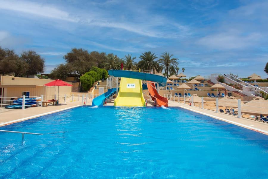 BM Beach Hotel