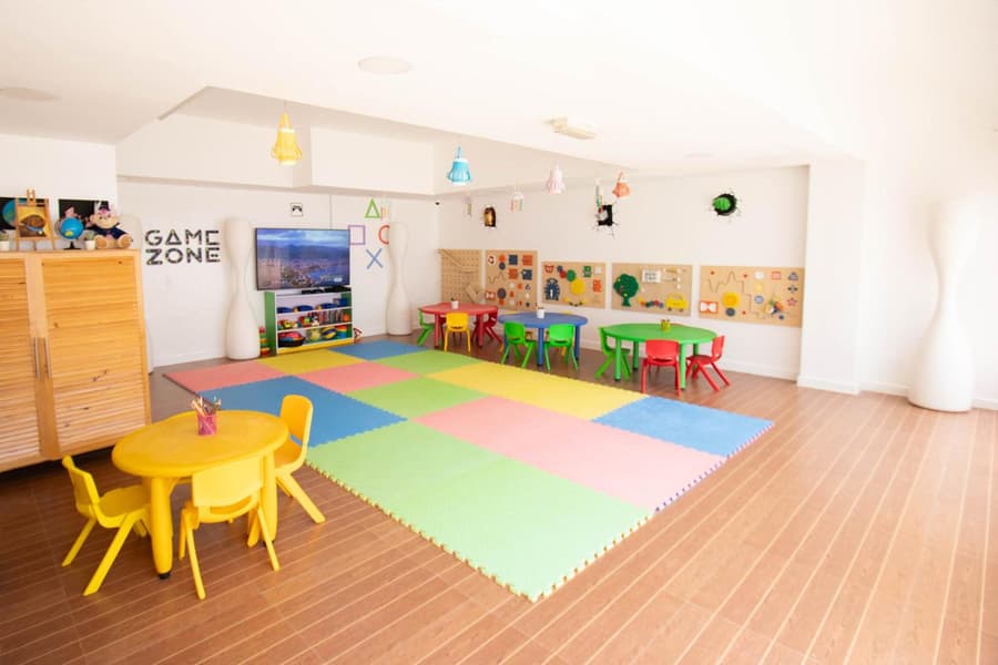 BM Beach Hotel