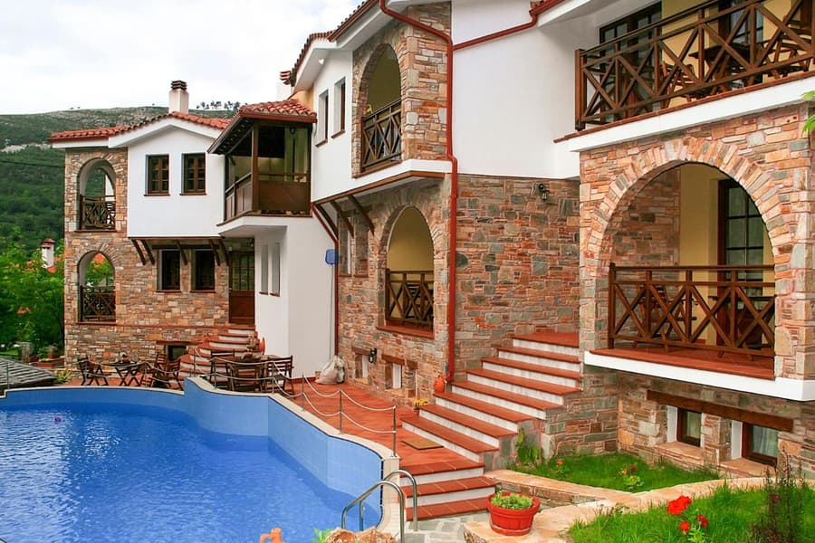 Kazaviti Luxury Suites