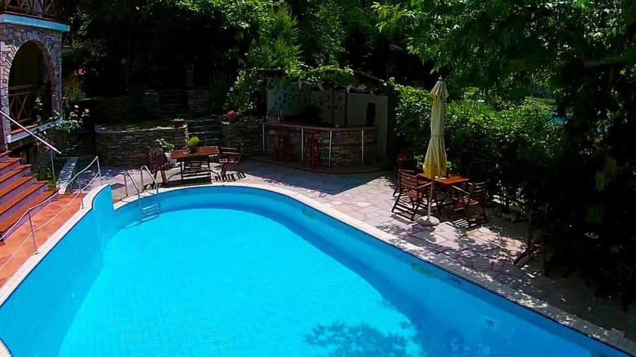 Kazaviti Luxury Suites