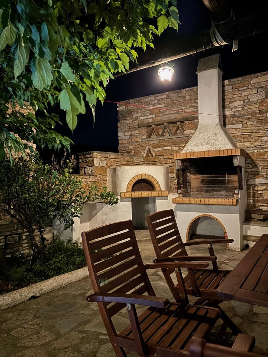 Traditional stone house - Tarabados Tinos