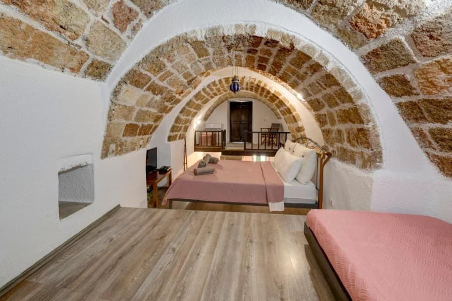 Pablito House-Seaview Monemvasia Nests