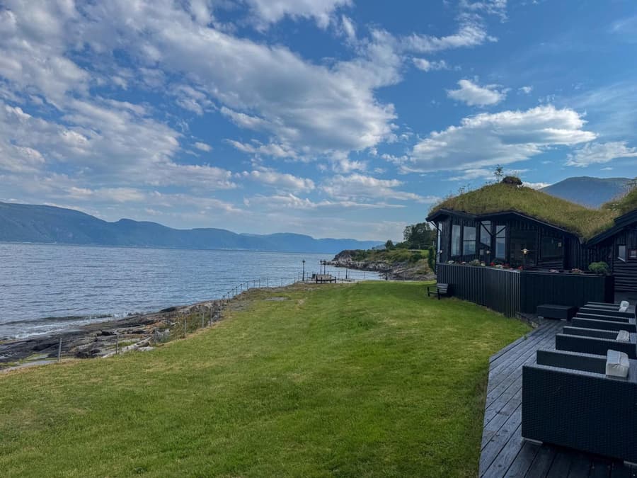 Brekkestranda Fjordhotel
