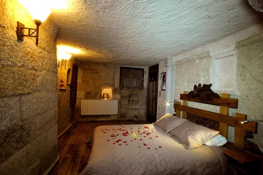 Kayhan Cave Villa