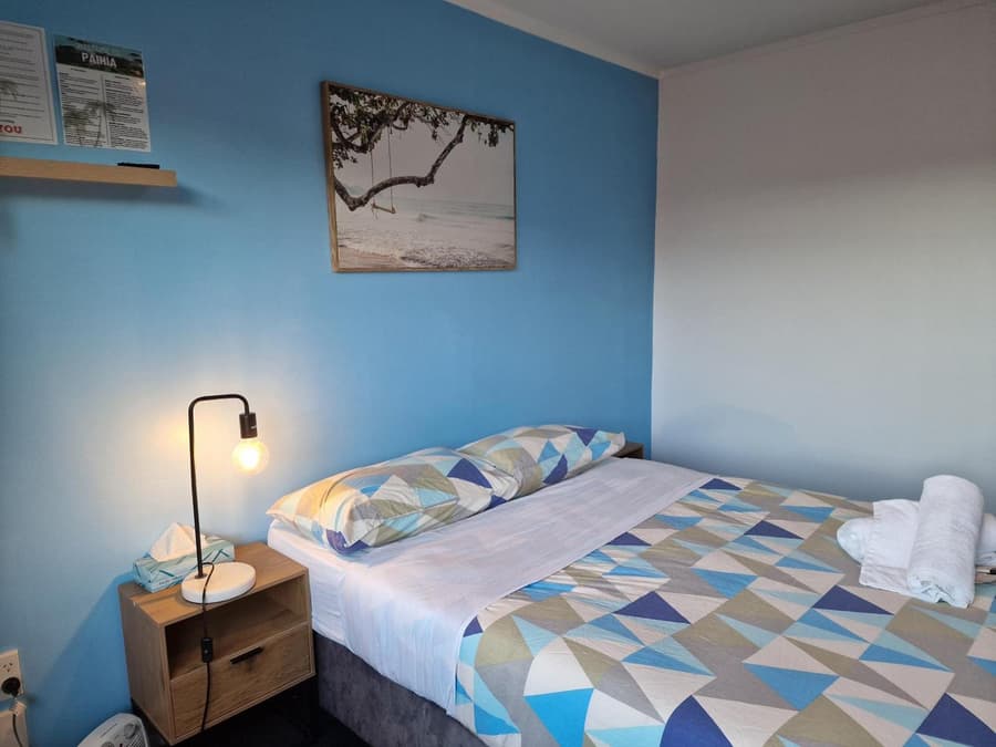 Palm Tree Apartments & backpackers