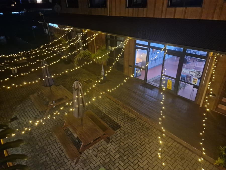 Palm Tree Apartments & backpackers