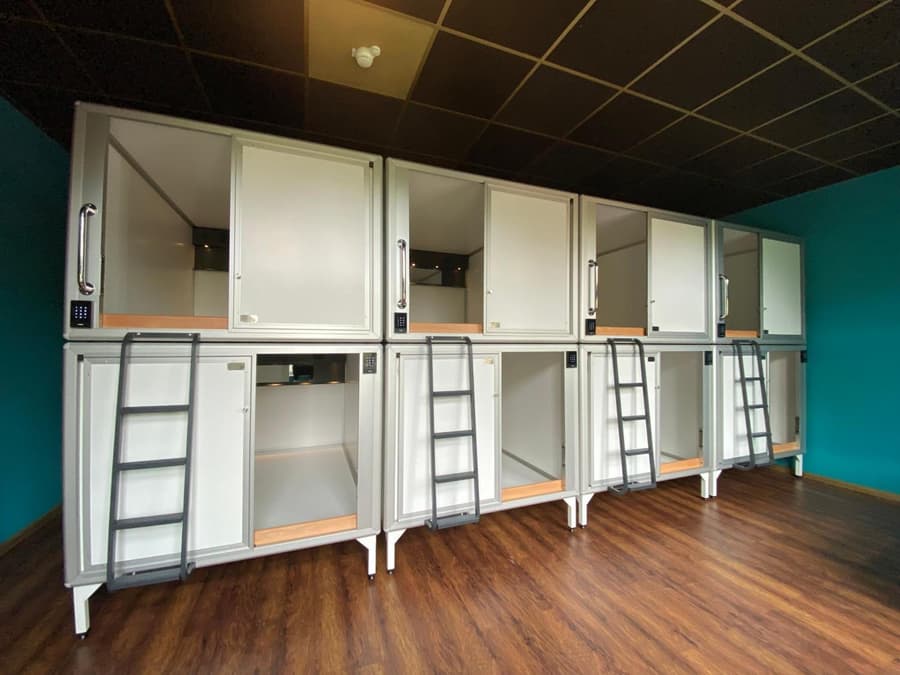 Singer109 Hostel, Hotel & Apartment
