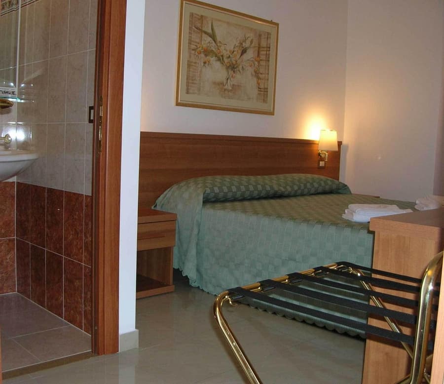 Emanuela Guest House