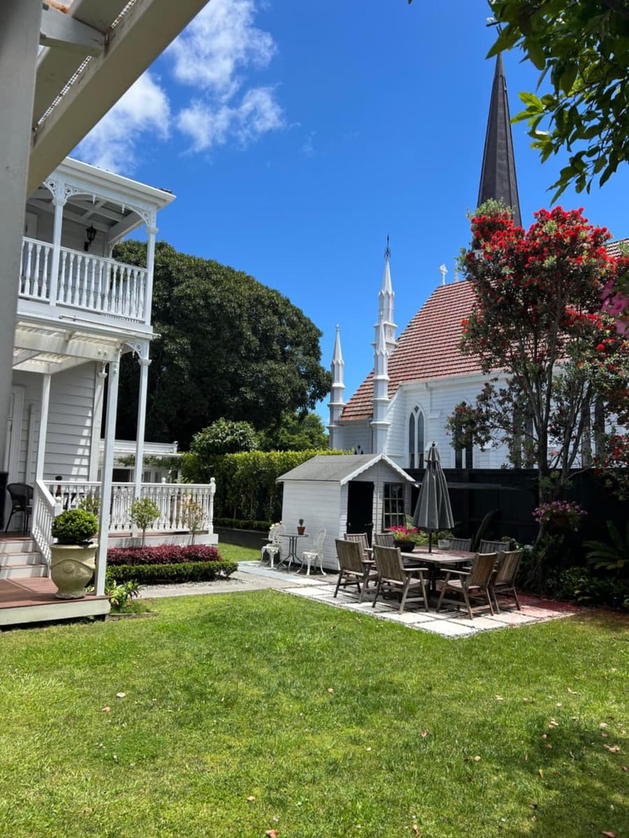 Ponsonby Manor