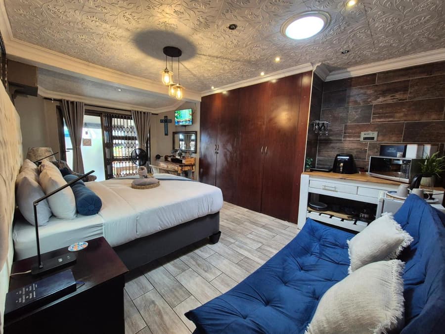 Bosveld In Die Stad Lodge