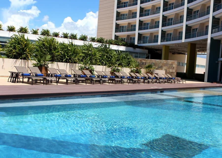 Krystal Urban Cancun & Beach Club