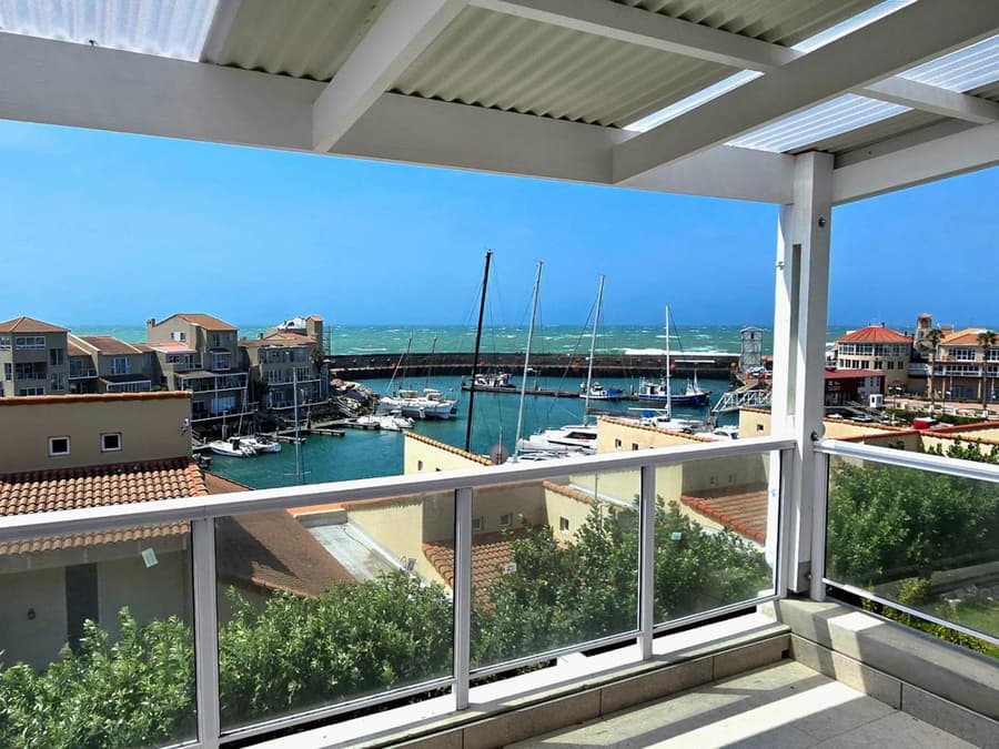 Harbour Club