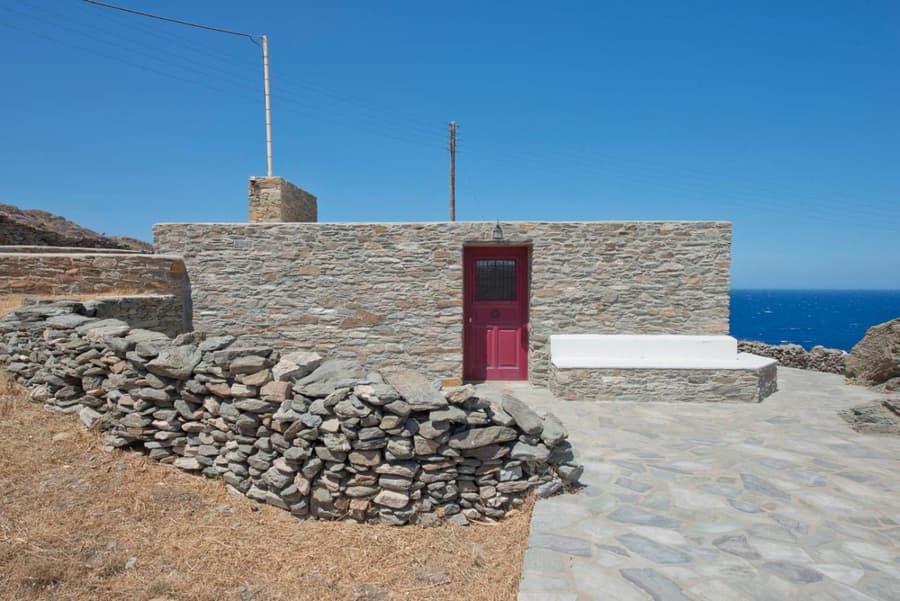 Stone Wave Kythnos