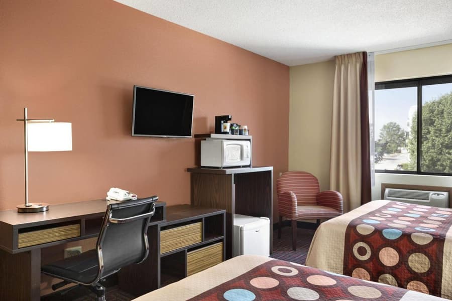 Super 8 by Wyndham Carbondale