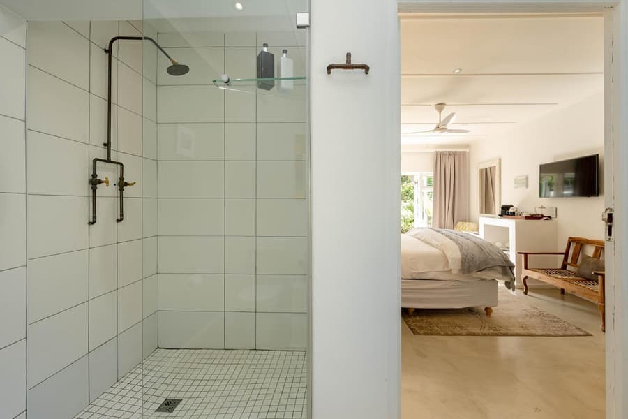 Long Story Guest House