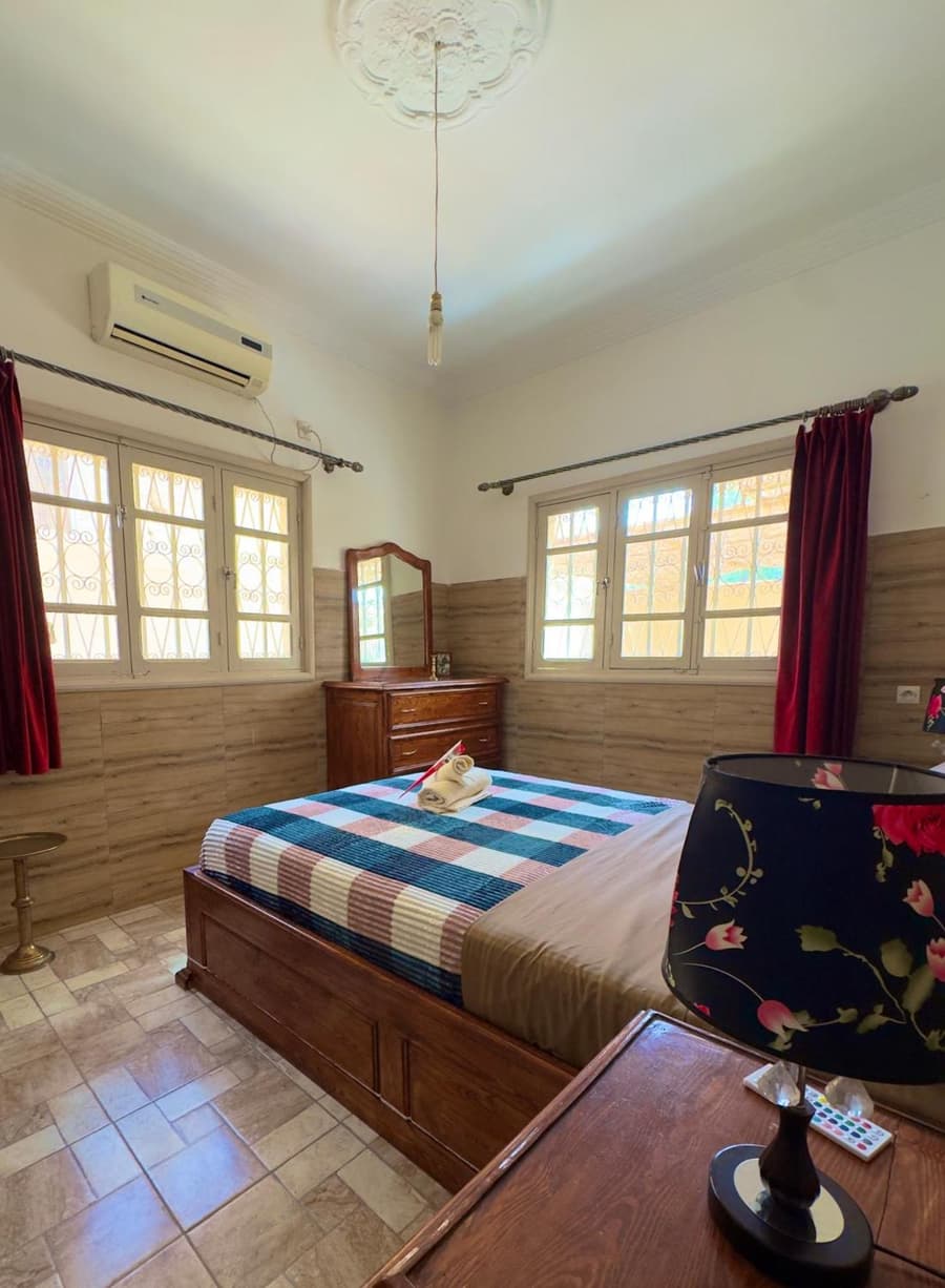 Villa Palm Desert- your Private Stay with AC, Fast WiFi & Parking