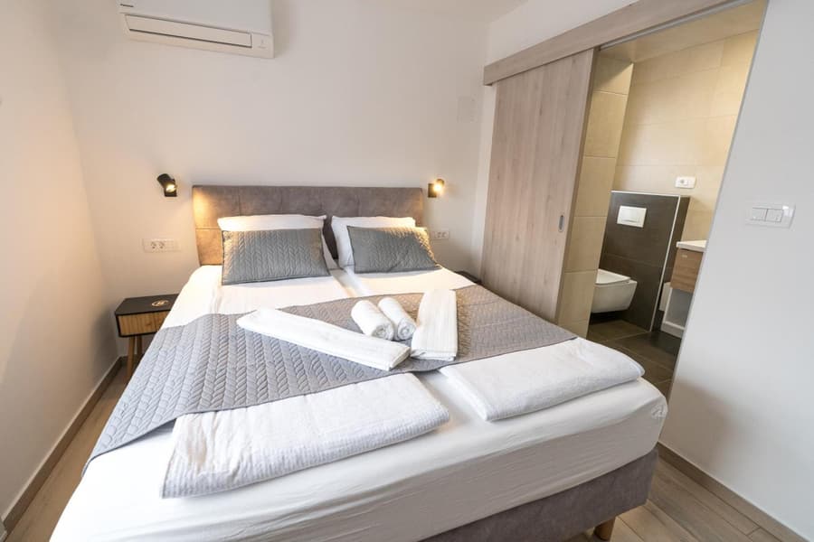 Double Room with Breakfast Parking and EV ready