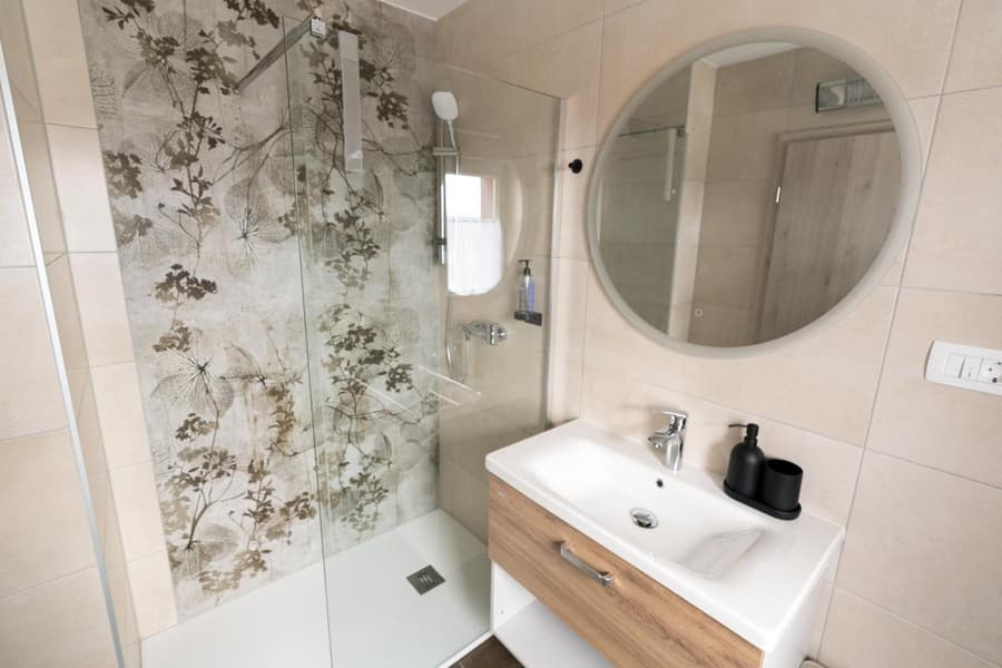 Double Room with Breakfast Parking and EV ready