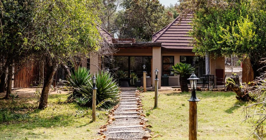 Mabalingwe Nature Reserve - Elephant Lodge - Tjaila