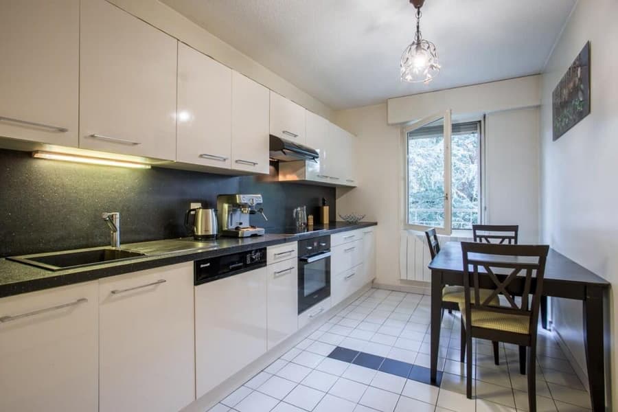 Le Bois Gentil - Grand appartement familial, proche de Genève et du Palexpo