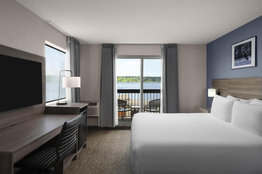 Anchor Inn & Suites, BW Signature Collection