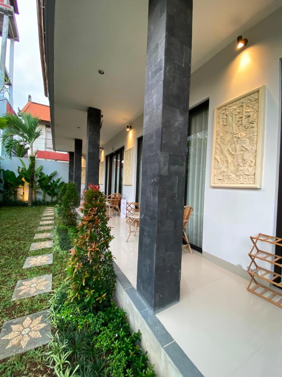 Queens Villa