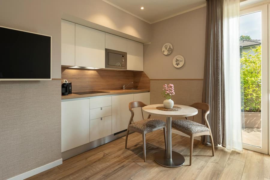 Rota Suites