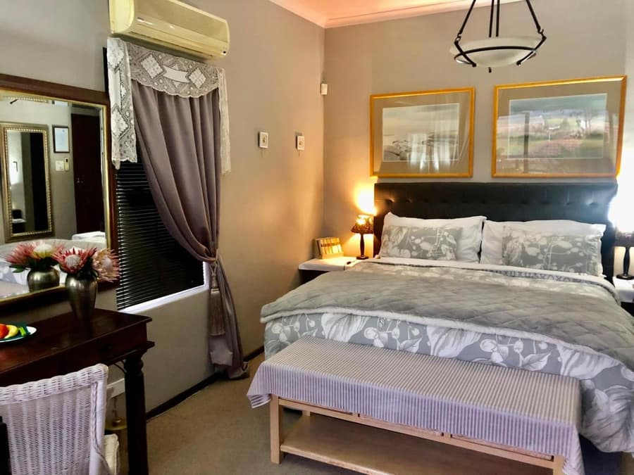 Wellington Country House