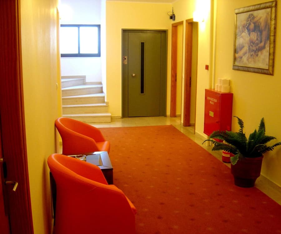 Elysee Hotel
