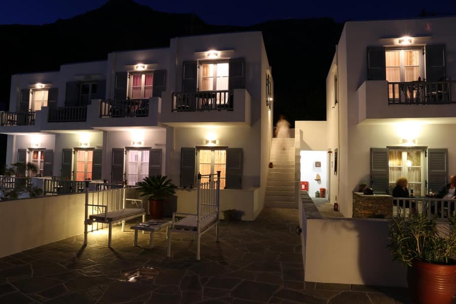 Nymfes Hotel