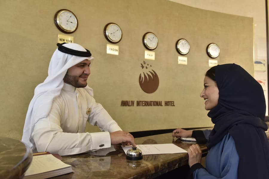 Awaliv Hotel