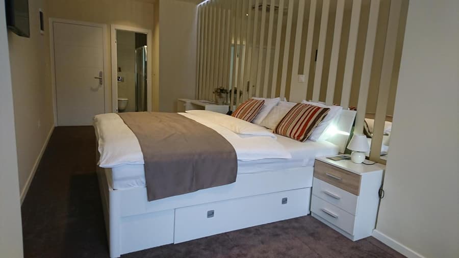 B&B Schlosser