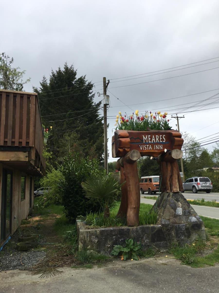 Meares Vista Inn