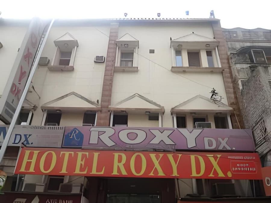 Roxy Deluxe