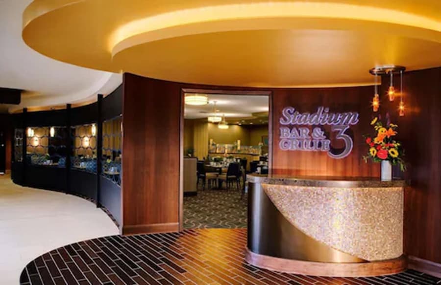 DoubleTree by Hilton Cleveland Downtown Lakeside
