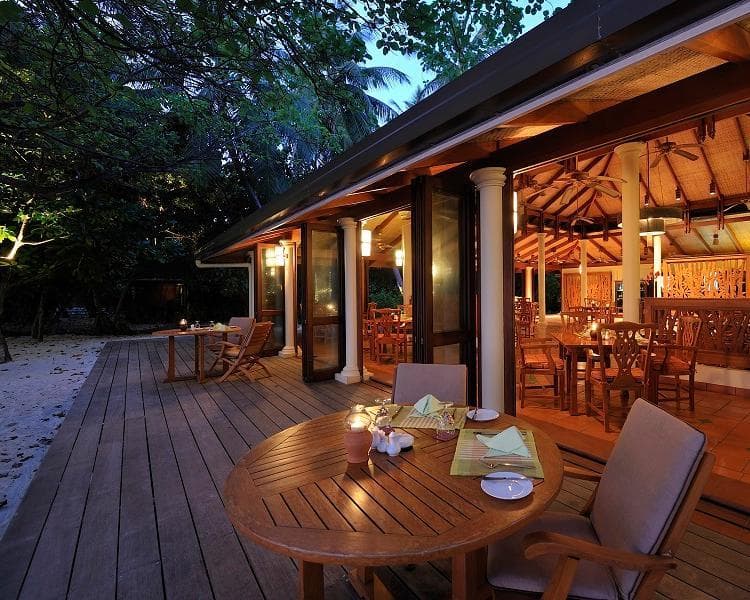 Royal Island Resort & Spa