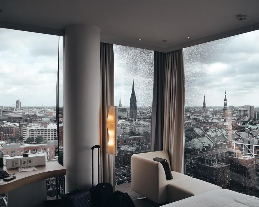 No Hotel