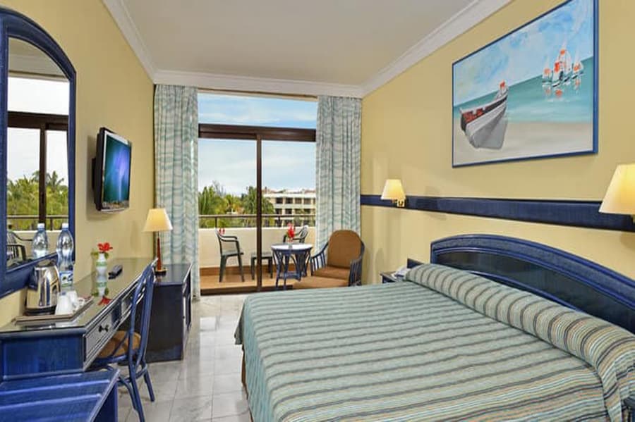 Hotel Palmeras