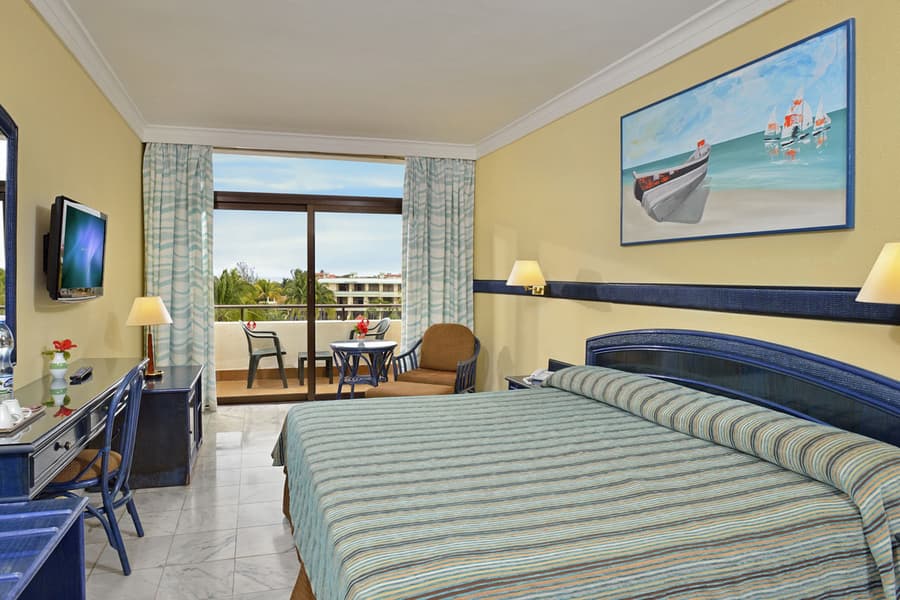 Hotel Palmeras