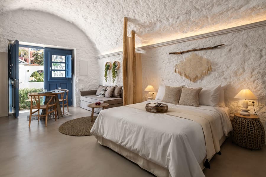 Kaminos Boutique Hotel