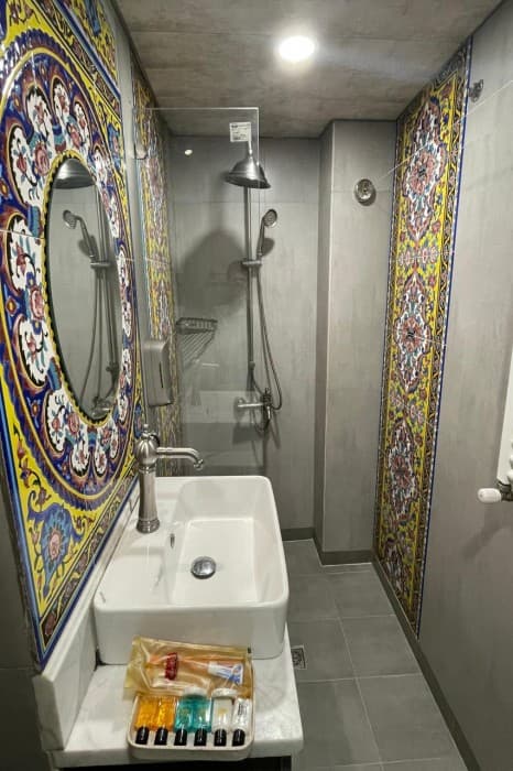 Shahsavaran Boutique Hotel