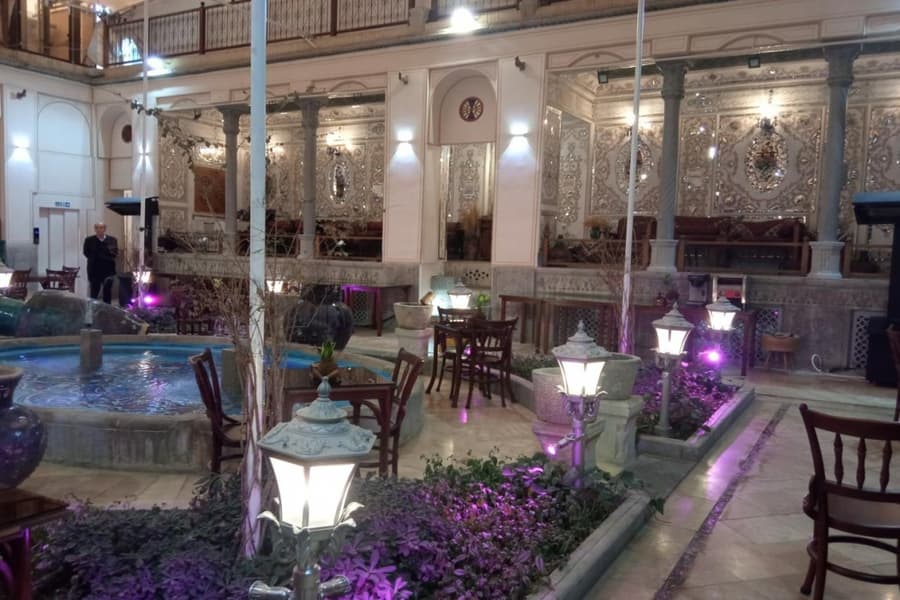 Shahsavaran Boutique Hotel