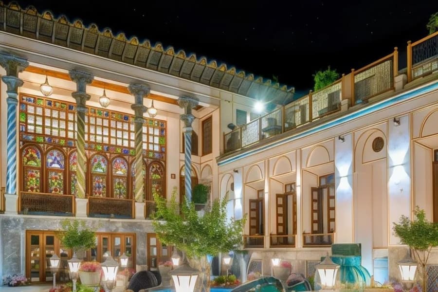 Shahsavaran Boutique Hotel