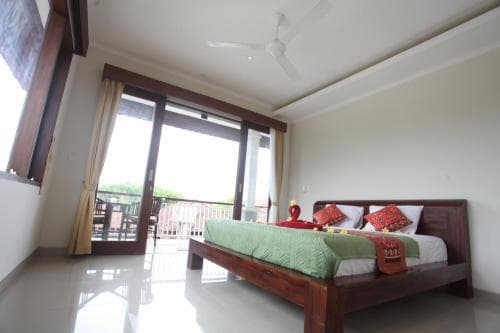 Merthayasa Bungalow 2